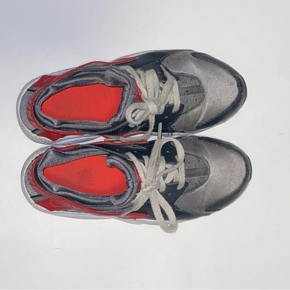Nike Hurache Youth Size 3